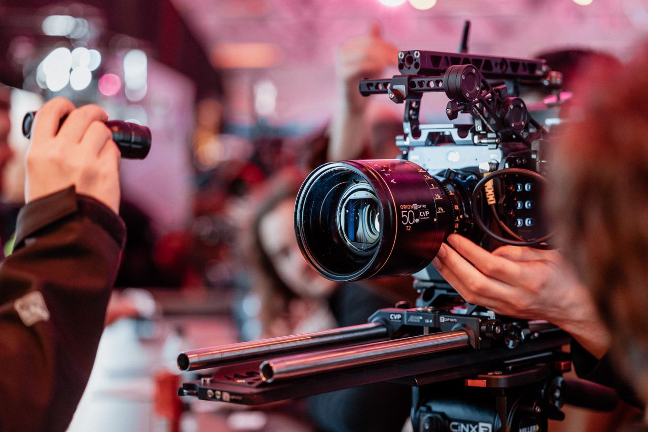 Blackmagic URSA Mini Pro 12K – Cage, Supports PL/EF, Deux Molettes Manquantes (occasion)